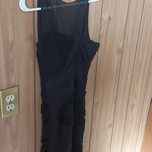 Dress - Picture 4 of 4